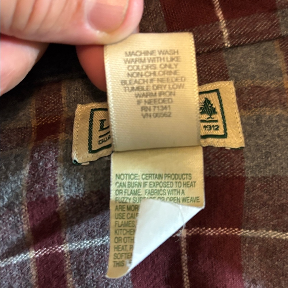L.L. Bean Plaid Shirt heavy flannel - Picture 4 of 4